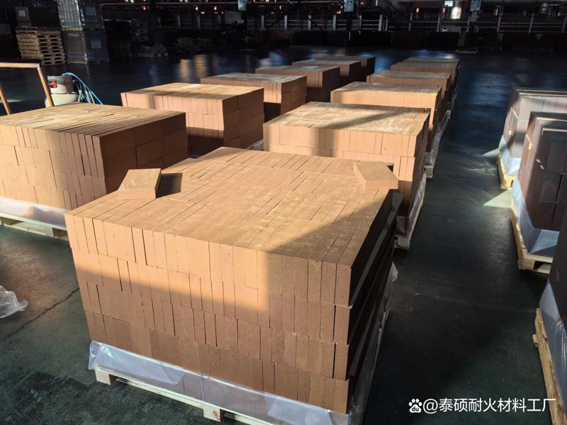 重烧镁砂在工业领域扮演着重要角色，尤其是在钢铁、水泥等行业中应用广泛。今天我们就来详细了解一下如何正确进行重烧镁砂的操作。